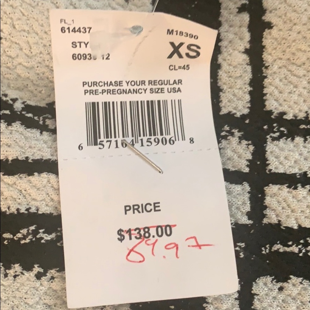 NWT Textured Plaid Maternity Dress - Picture 4 of 5